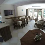 Guest house ивелия Dospat